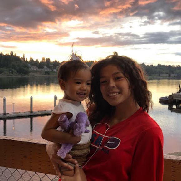 Meet your Posher, Sabrina - Picture 1 of 1